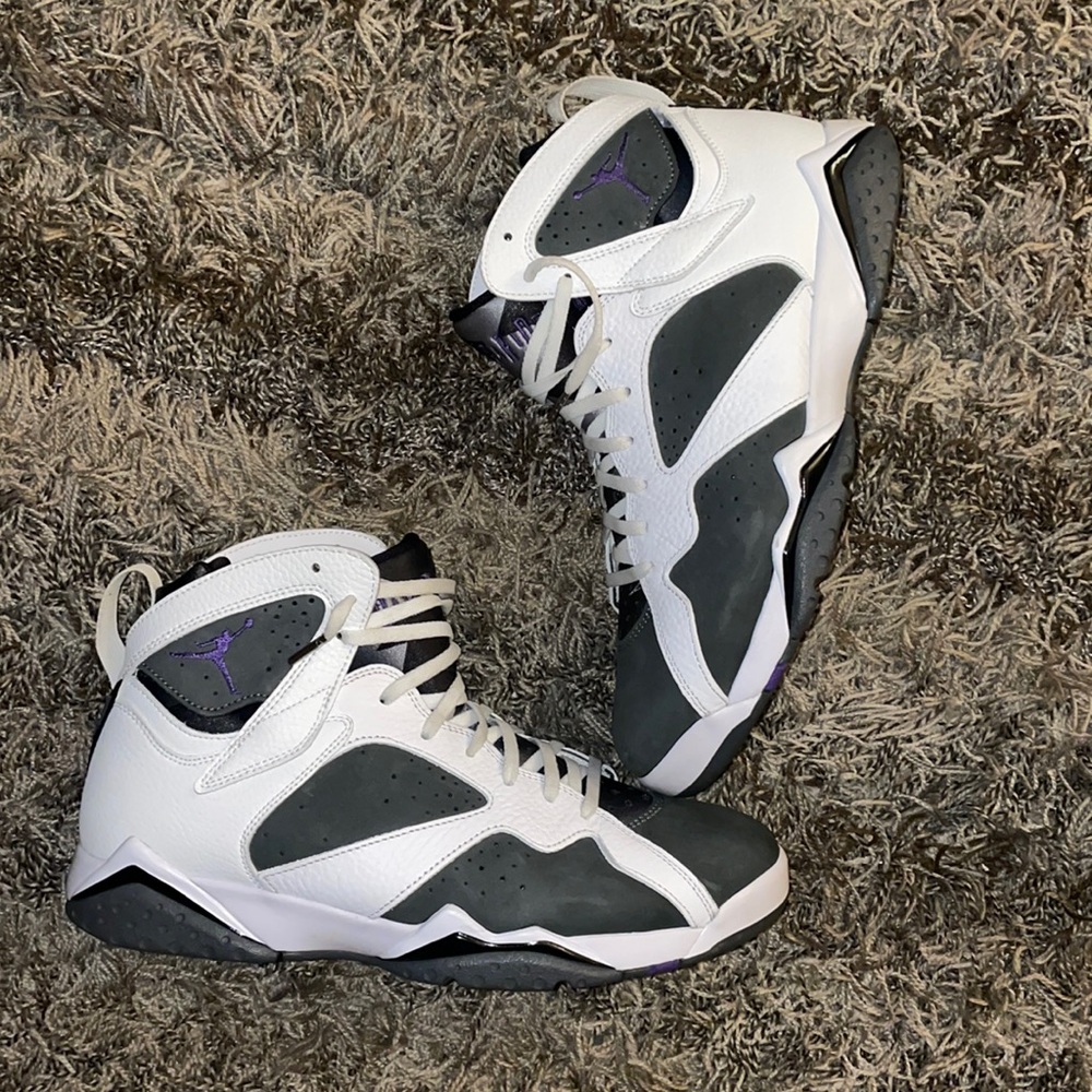 Used very clean Jordan 7’s